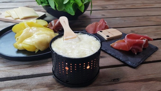 J'ai testé la raclette à la bougie avec l'appareil Lumi de Cookut